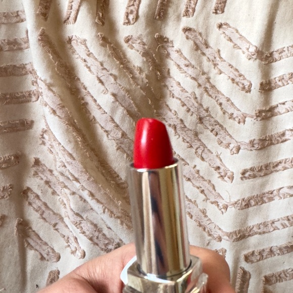 Dior Lipstick 576 Bright Cool Red - Picture 5 of 5
